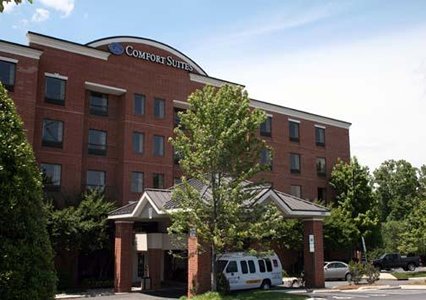 Pet Friendly Comfort Suites Regency Park in Cary, North Carolina