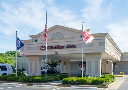 Pet Friendly Clarion Inn in Fredericksburg, Virginia