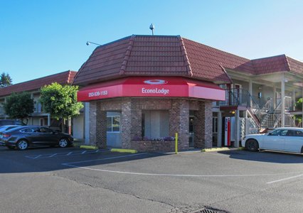 Pet Friendly Econo Lodge Tacoma Mall in Tacoma, Washington