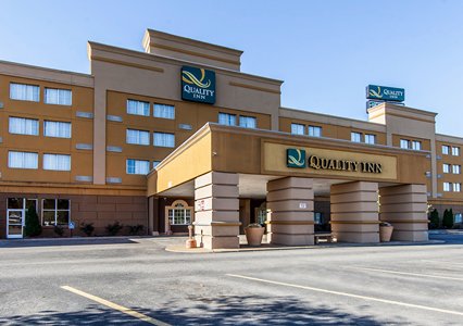 Pet Friendly Quality Inn Event and Conference Center in Marietta, Ohio