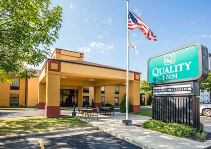 Pet Friendly Quality Inn St. Robert - Ft. Leonard Wood in Saint Robert, Missouri