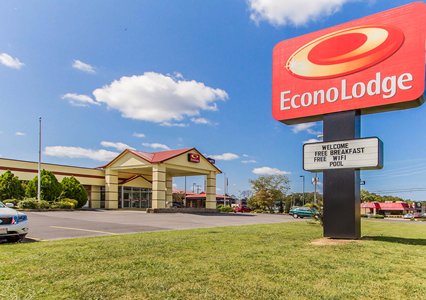 Pet Friendly Econo Lodge in Fort Payne, Alabama