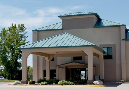 Pet Friendly Econo Lodge Ankeny - Des Moines in Ankeny, Iowa