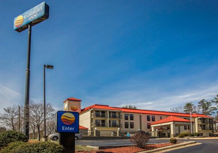 Pet Friendly Comfort Inn Biltmore West in Asheville, North Carolina