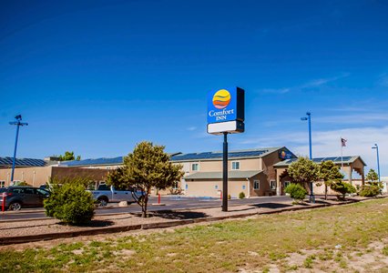 Pet Friendly Quality Inn in Moriarty, New Mexico