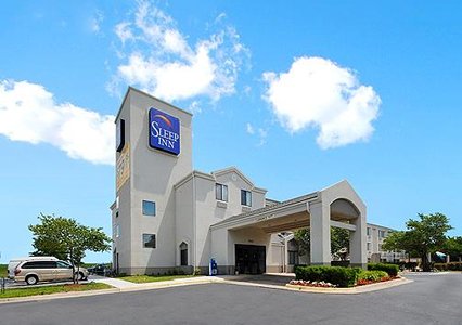 Pet Friendly Sleep Inn Kansas City in Kansas City, Missouri