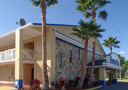 Pet Friendly Rodeway Inn in Leesburg, Florida