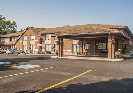 Pet Friendly Comfort Inn in Orillia, Ontario