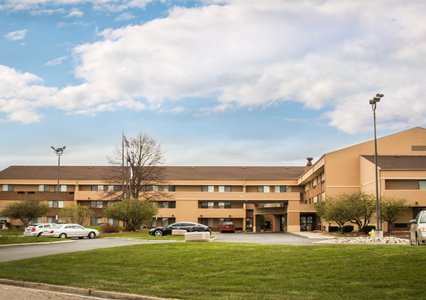 Pet Friendly Comfort Inn in Lansing, Michigan