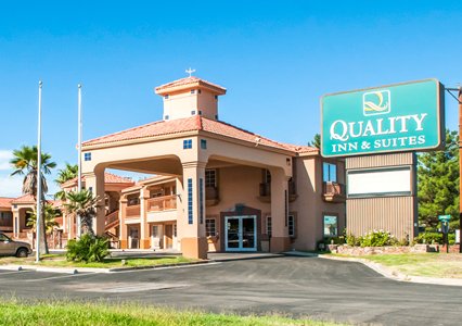 Pet Friendly Quality Inn & Suites in Las Cruces, New Mexico