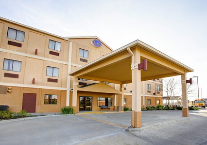 Pet Friendly Comfort Suites in Brenham, Texas