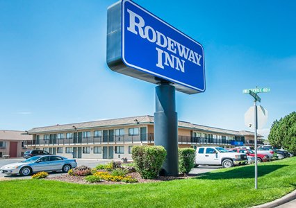 Pet Friendly Rodeway Inn in Evans, Colorado