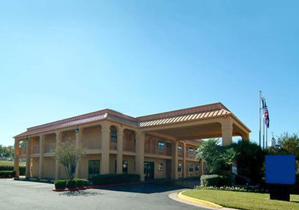 Pet Friendly Quality Inn Near Casinos & Convention Center in Bossier City, Louisiana