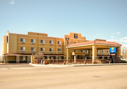 Pet Friendly Comfort Inn Albuquerque Airport in Albuquerque, New Mexico