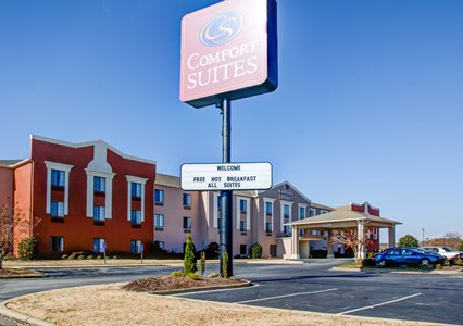 Pet Friendly Comfort Suites in Gadsden, Alabama