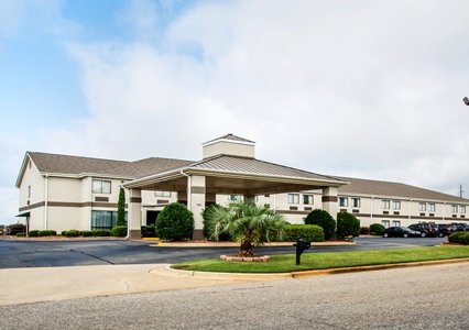 Pet Friendly Quality Inn in Prattville, Alabama