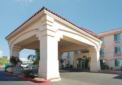 Pet Friendly Comfort Inn & Suites El Centro I-8 in El Centro, California