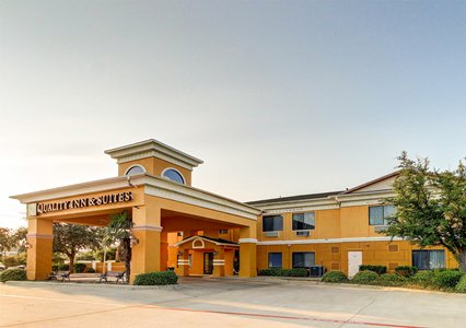 Pet Friendly Quality Inn and Suites - Granbury in Granbury, Texas