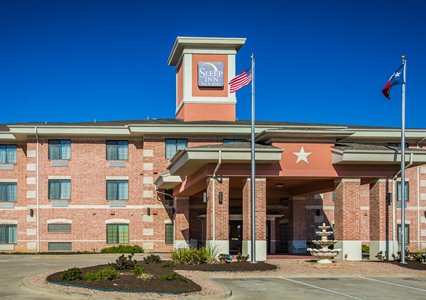 Pet Friendly Sleep Inn & Suites Hewitt - South Waco in Hewitt, Texas