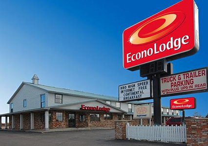 Pet Friendly Econo Lodge in Dumas, Texas