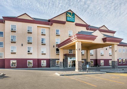 Pet Friendly Quality Inn & Suites in Lethbridge, Alberta