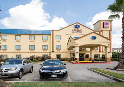 Pet Friendly Comfort Suites in Baytown, Texas