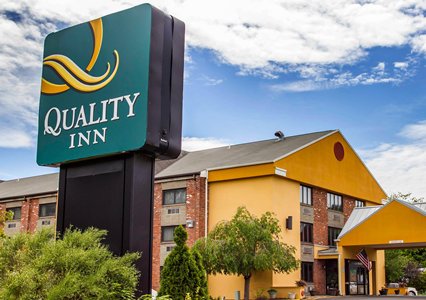 Pet Friendly Quality Inn in Cromwell, Connecticut