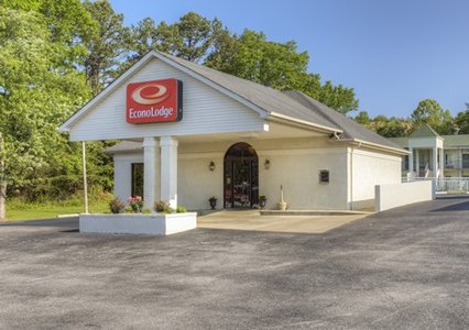 Pet Friendly Econo Lodge in Corbin, Kentucky