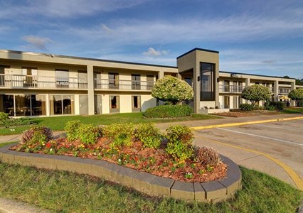 Pet Friendly Quality Inn Moss Point - Pascagoula in Moss Point, Mississippi