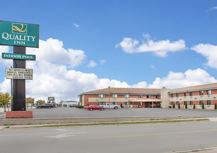 Pet Friendly Quality Inn Stadium Area in Green Bay, Wisconsin