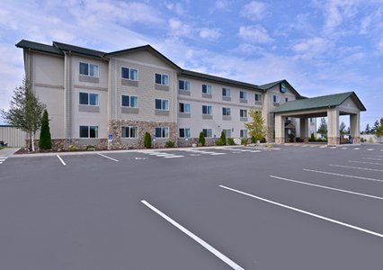 Pet Friendly Quality Inn & Suites at Olympic National Park in Sequim, Washington
