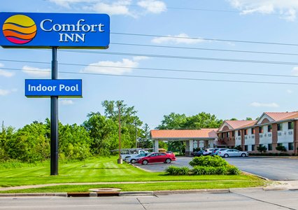 Pet Friendly Comfort Inn Moline - Quad Cities in Moline, Illinois