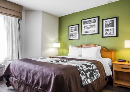 Pet Friendly Sleep Inn & Suites Airport in Omaha, Nebraska