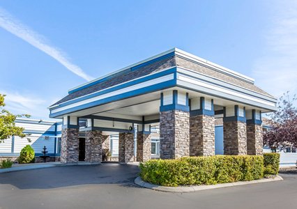 Pet Friendly Quality Inn Homestead Park in Billings, Montana