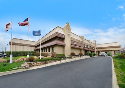 Pet Friendly Clarion Hotel and Conference Center Harrisburg West in New Cumberland, Pennsylvania