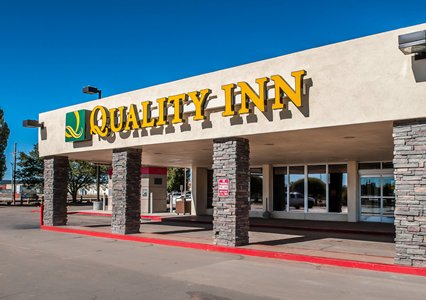 Pet Friendly Quality Inn Navajo Nation Capital in Window Rock, Arizona