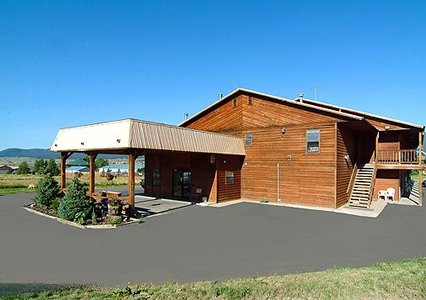 Pet Friendly Econo Lodge in Eagle Nest, New Mexico