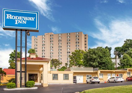 Pet Friendly Rodeway Inn Nashville in Nashville, Tennessee