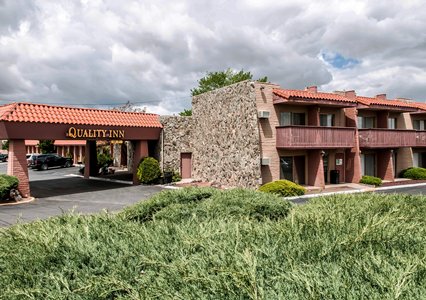 Pet Friendly Quality Inn in Santa Fe, New Mexico