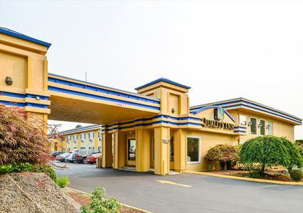 Pet Friendly Quality Inn Hotel, Kent - Seattle in Kent, Washington