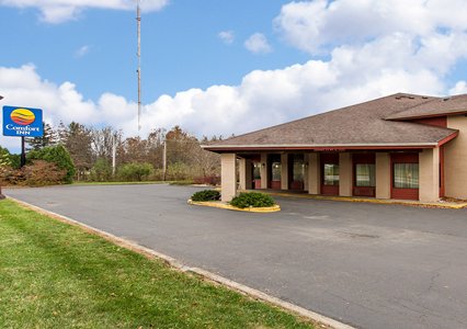 Pet Friendly Quality Inn in Macomb, Illinois