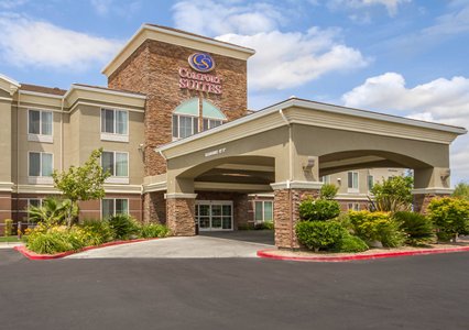 Pet Friendly Comfort Suites in Turlock, California