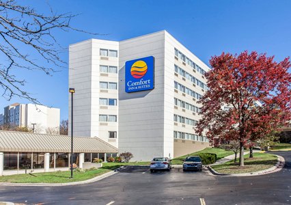 Pet Friendly Comfort Inn & Suites BWI Airport in Baltimore, Maryland