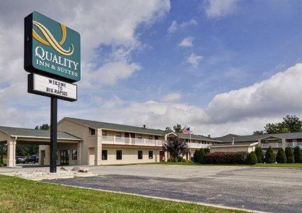 Pet Friendly Quality Inn & Suites in Big Rapids, Michigan