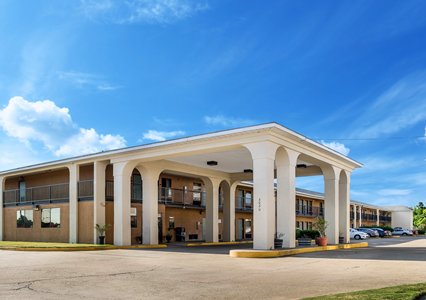 Pet Friendly Econo Lodge in Greenville, Mississippi