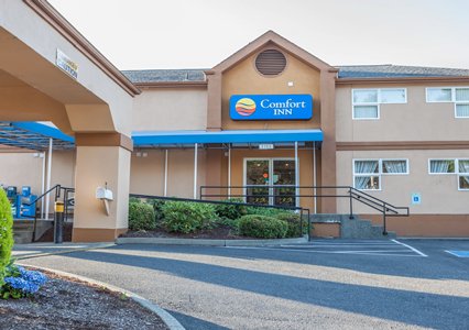 Pet Friendly Comfort Inn On the Bay in Port Orchard, Washington