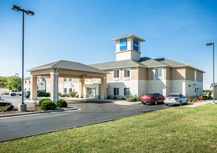 Pet Friendly Rodeway Inn & Suites in Parsons, Kansas