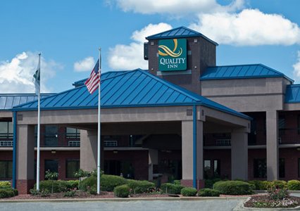 Pet Friendly Quality Inn in Calera, Alabama