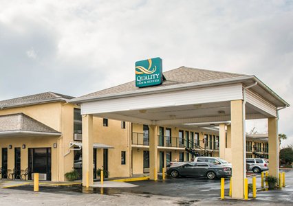 Pet Friendly Quality Inn & Suites Live Oak I-10 Exit 283 in Live Oak, Florida