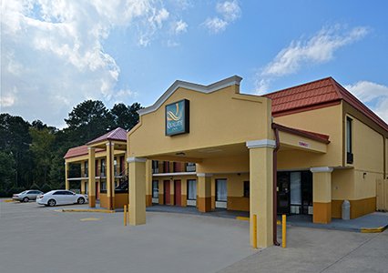 Pet Friendly Quality Inn in Acworth, Georgia